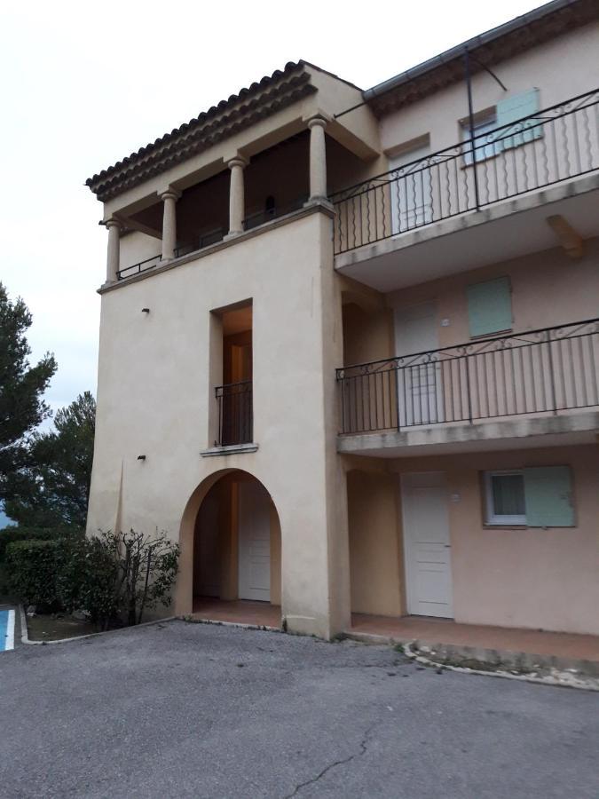 Studio Sur Le Domaine Du Golf De Pont Royal 马勒莫尔 外观 照片