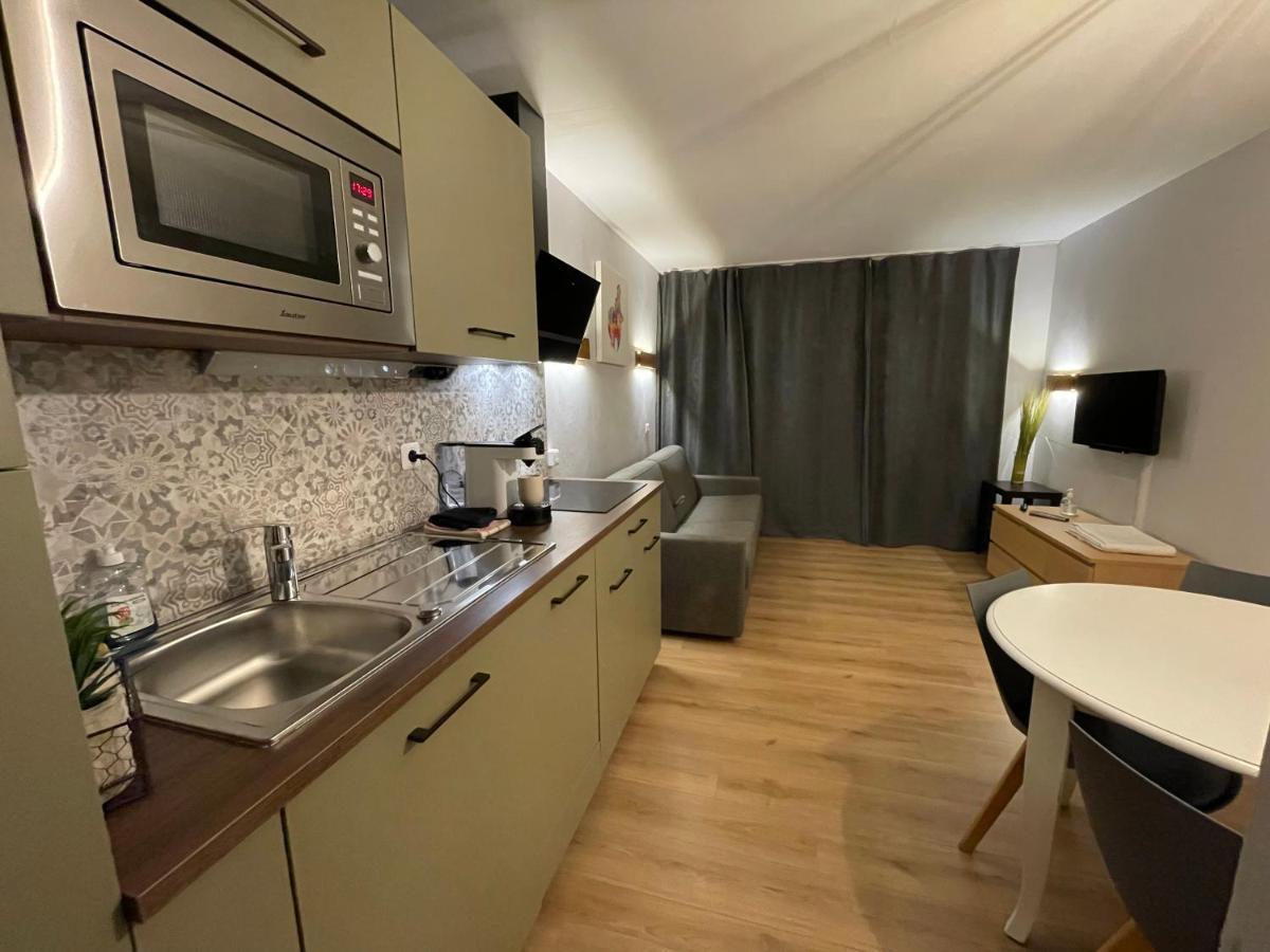 Studio Sur Le Domaine Du Golf De Pont Royal 马勒莫尔 外观 照片