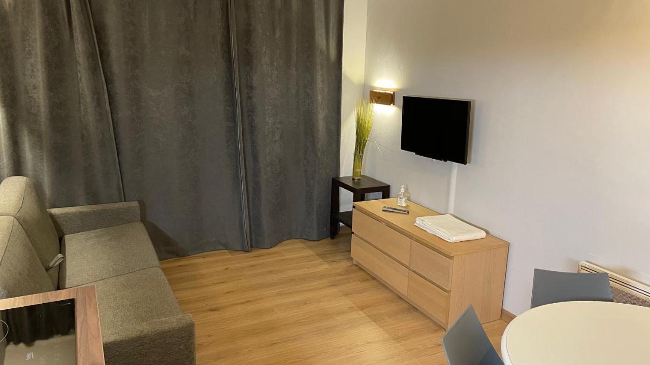 Studio Sur Le Domaine Du Golf De Pont Royal 马勒莫尔 外观 照片